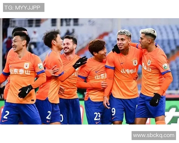 亚冠精英联赛中瓦科闪耀全场助力球队夺冠荣耀