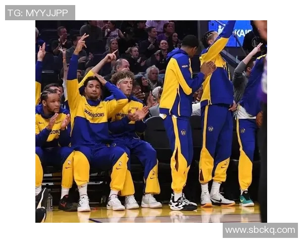 勇士卫冕之路再添一胜,击败火箭晋级总决赛 勇士卫冕之路再添一胜,击败火箭晋级总决赛